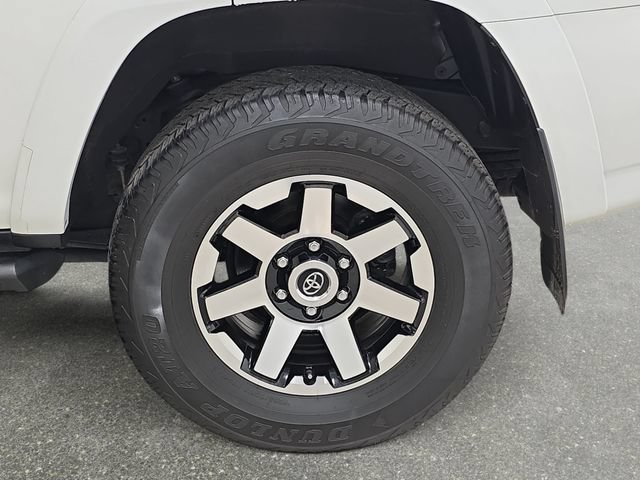 Certified 2023 Toyota 4Runner TRD Off-Road Premium w/ Moonroof Package AWD/4WD image 30