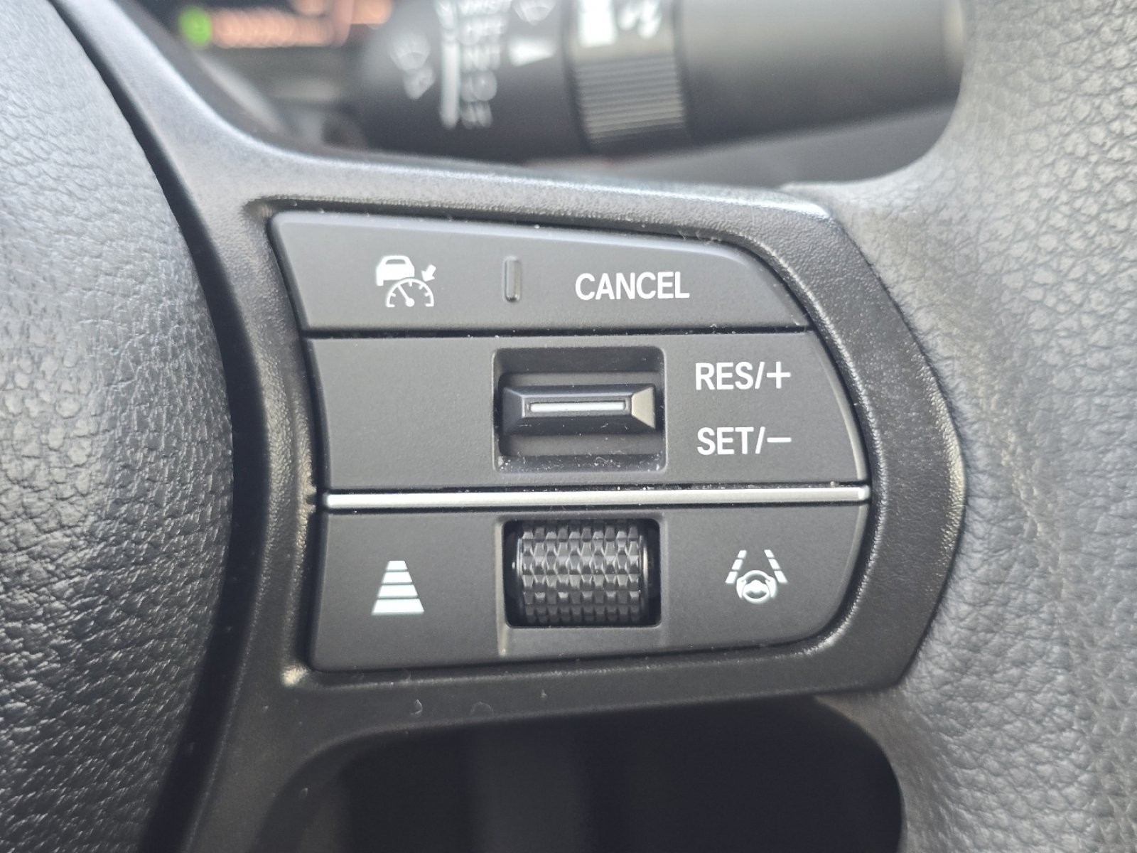 Used 2025 Honda Accord LX image 30