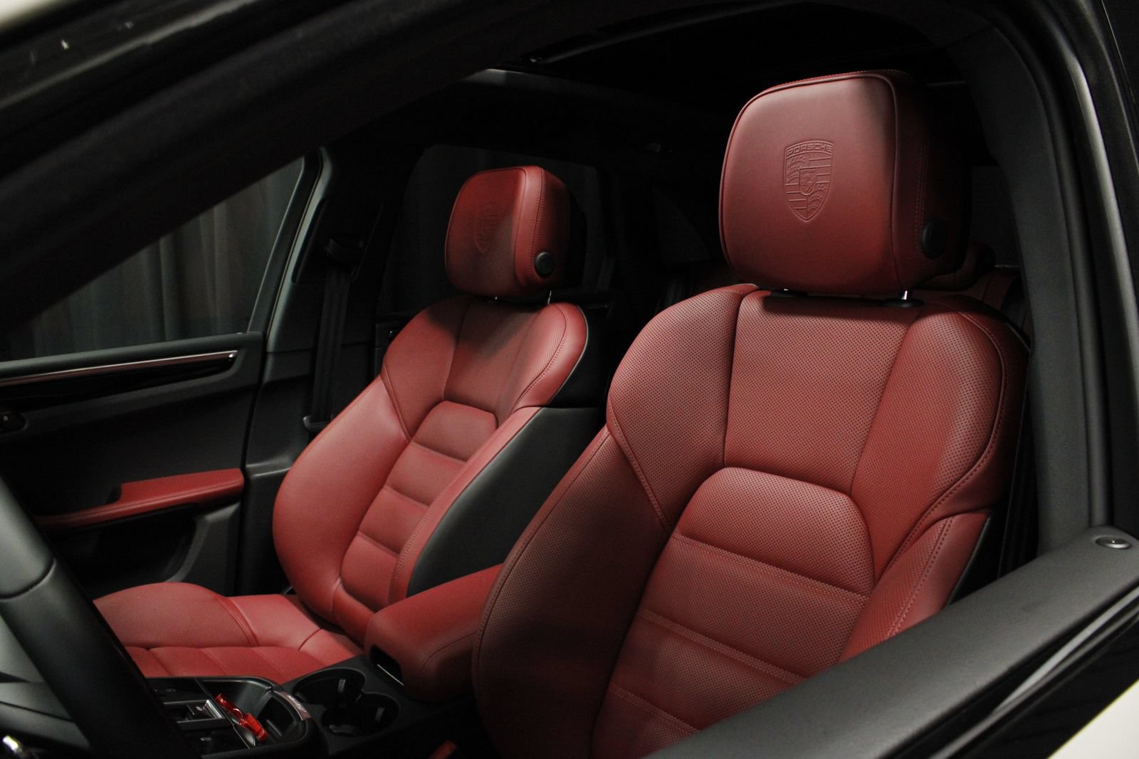 New 2026 Porsche Macan S AWD/4WD image 18