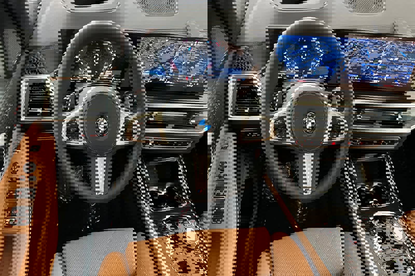 Used 2026 BMW X7 xDrive40i w/ M Sport Package image 14