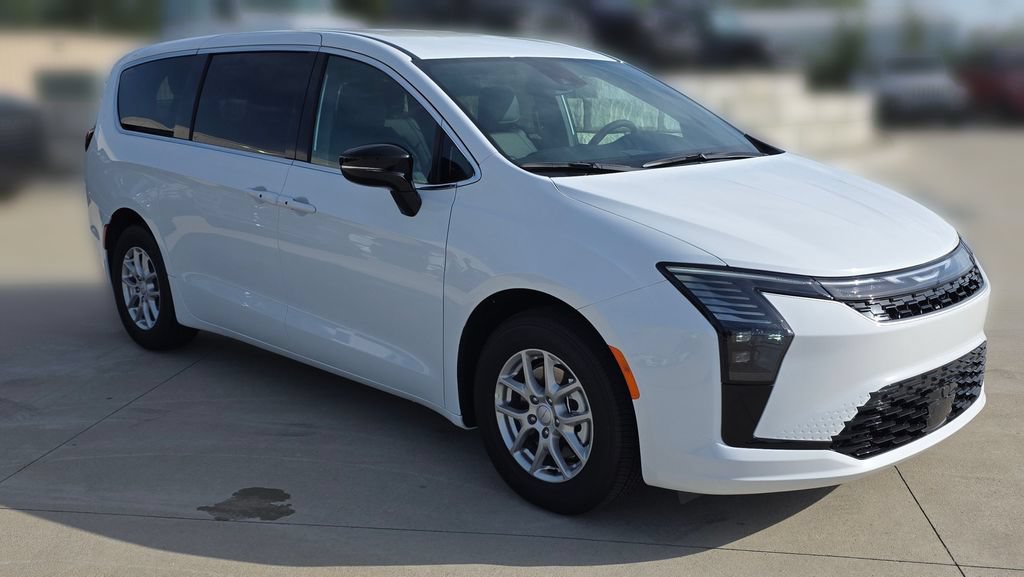 New 2027 Chrysler Pacifica Select FWD image 7