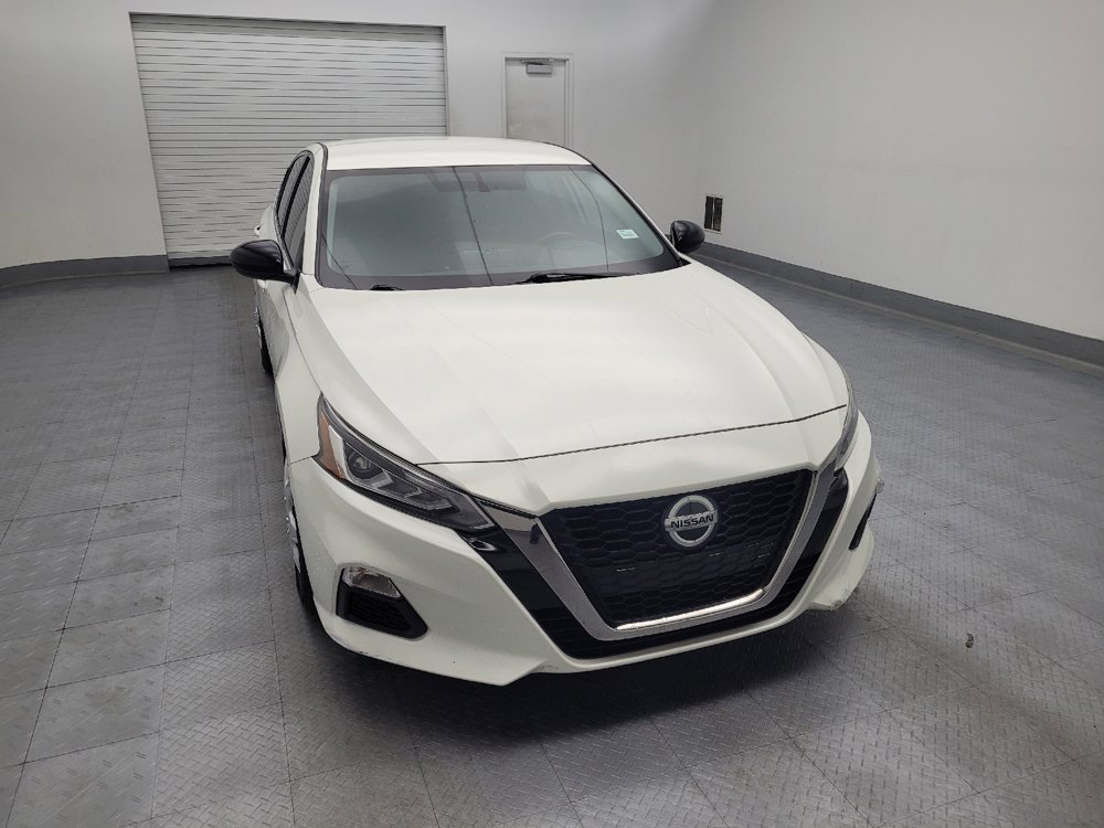 Used 2019 Nissan Altima 2.5 SR FWD image 14