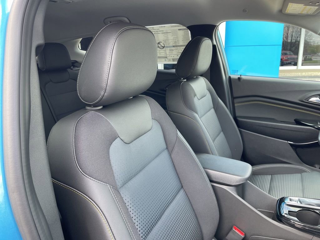 New 2026 Chevrolet Trax LT w/ Driver Confidence Package FWD image 26