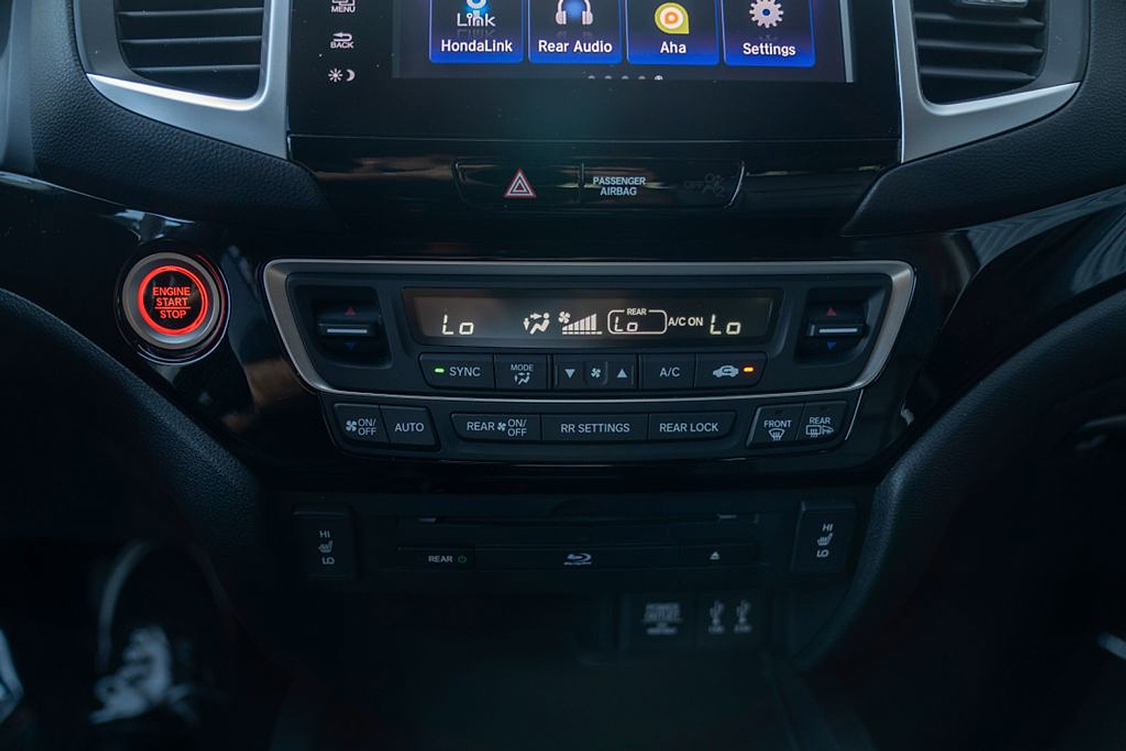 Used 2016 Honda Pilot Touring image 12