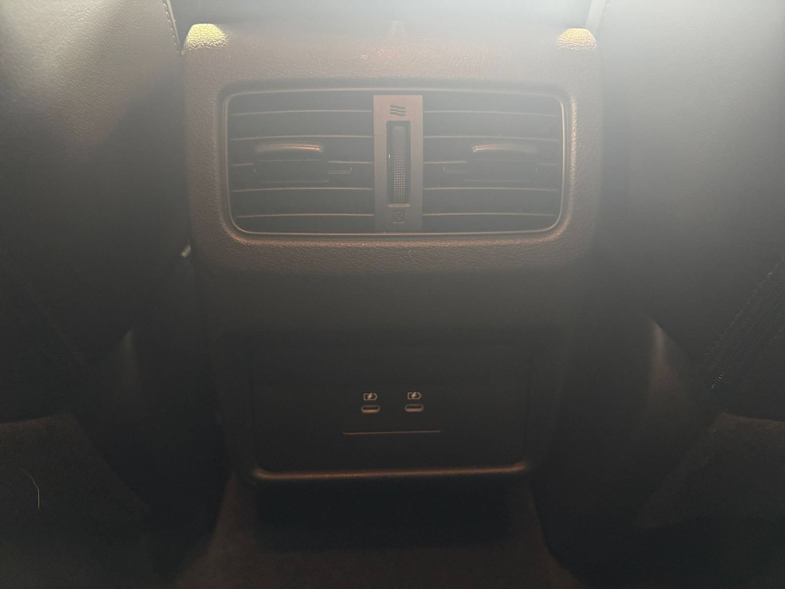 Used 2025 Kia Soul LX w/ LX Technology Package FWD image 25