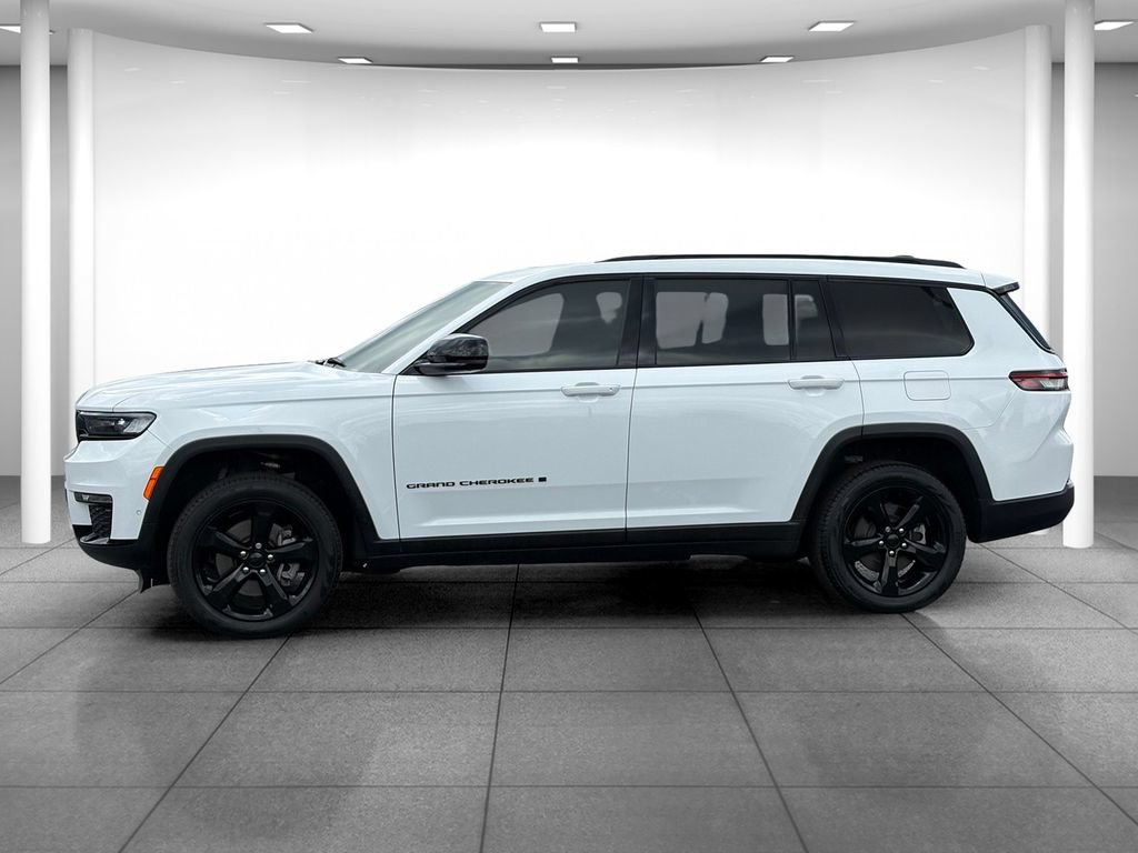 Used 2025 Jeep Grand Cherokee L Limited w/ Luxury Tech Group II AWD/4WD image 4