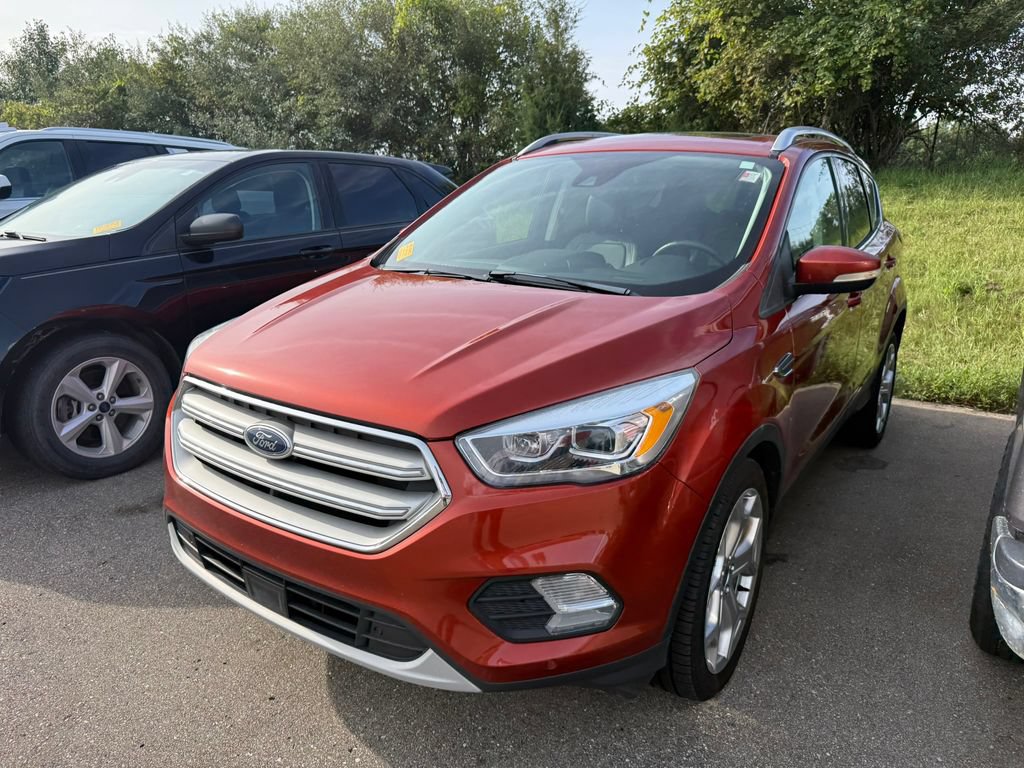Used 2019 Ford Escape Titanium FWD image 3