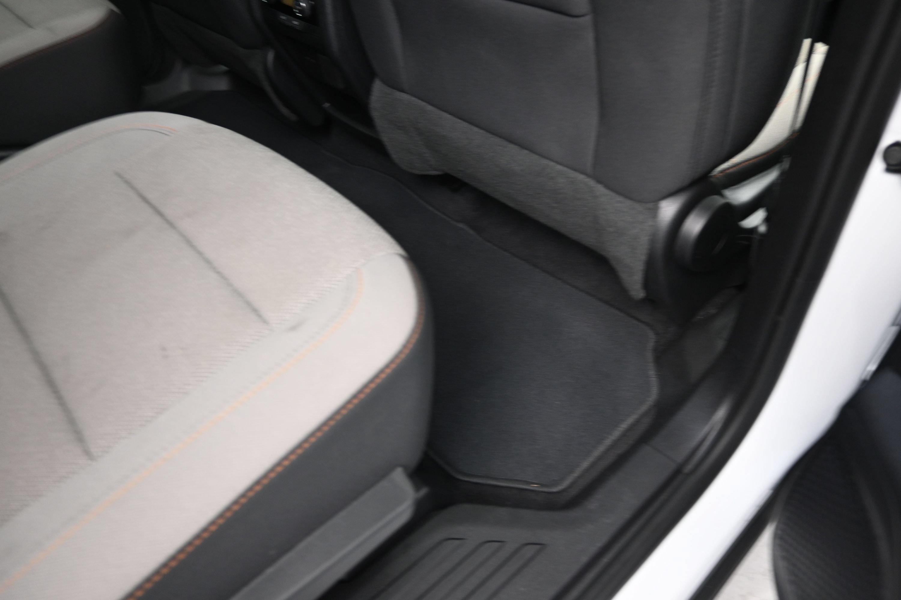 Used 2026 Chevrolet Traverse LT w/ Driver Confidence Package FWD image 22