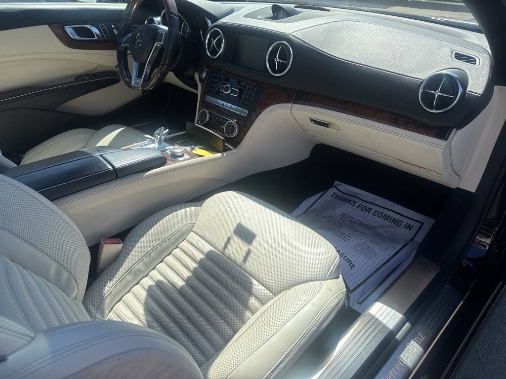 Used 2014 Mercedes-Benz SL 550 image 31