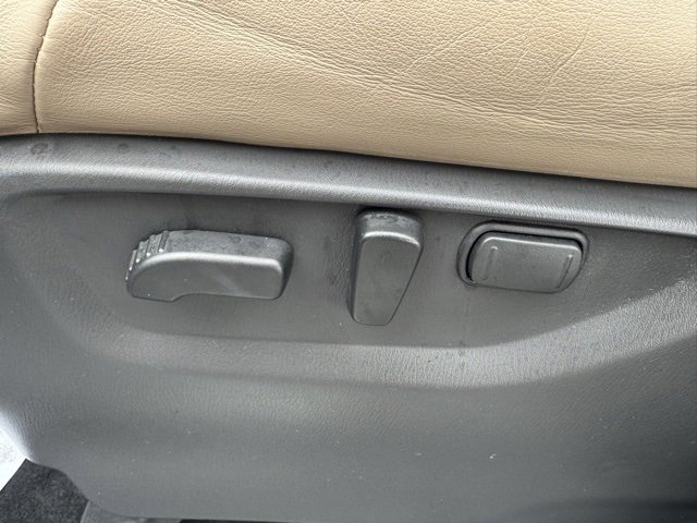 Used 2024 Nissan Armada Platinum w/ Captain's Chairs Package image 20