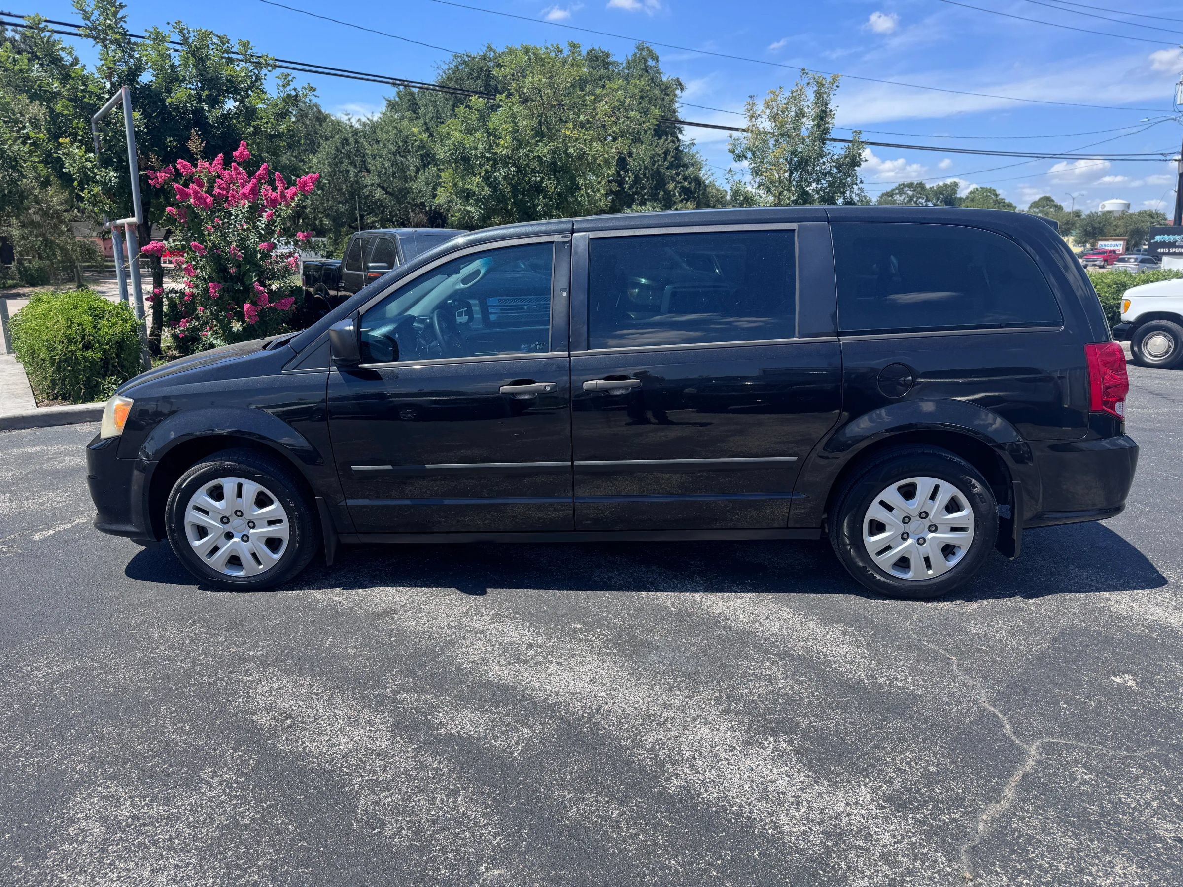 Used 2014 Dodge Grand Caravan American Value Package FWD image 8