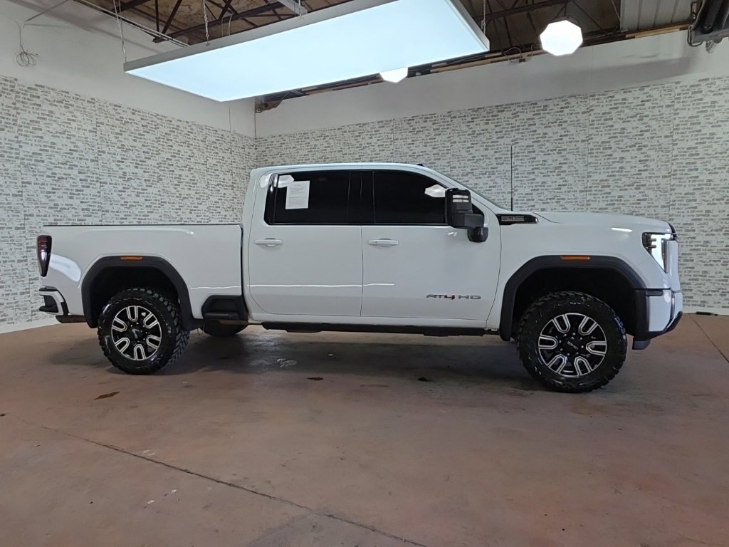 Used 2024 GMC Sierra 2500 AT4 w/ Technology Package image 6