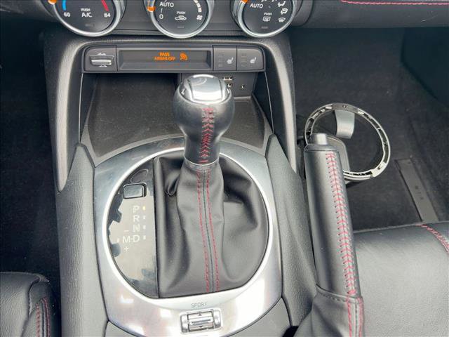Used 2017 MAZDA MX-5 Miata RF Grand Touring image 12