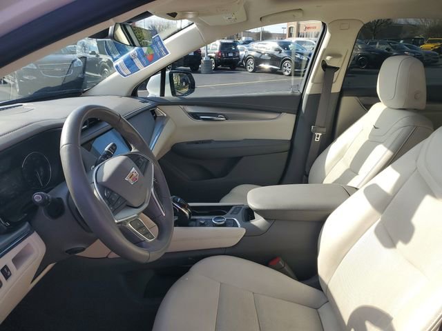 Certified 2021 Cadillac XT5 Premium Luxury w/ LPO, Floor Liner Package AWD/4WD image 17