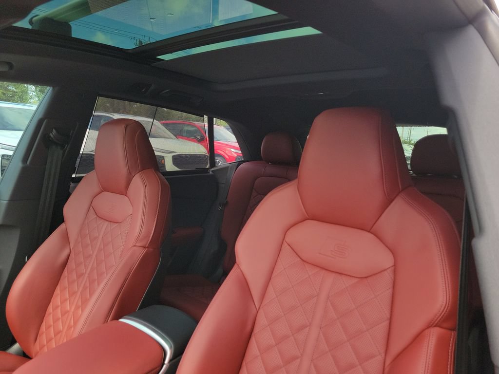 New 2026 Audi SQ8 Prestige AWD/4WD image 15