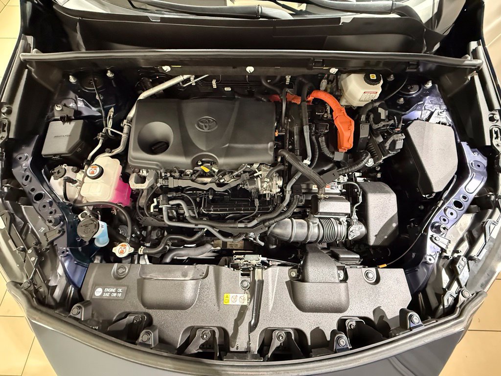 Certified 2023 Toyota Venza LE AWD/4WD image 10