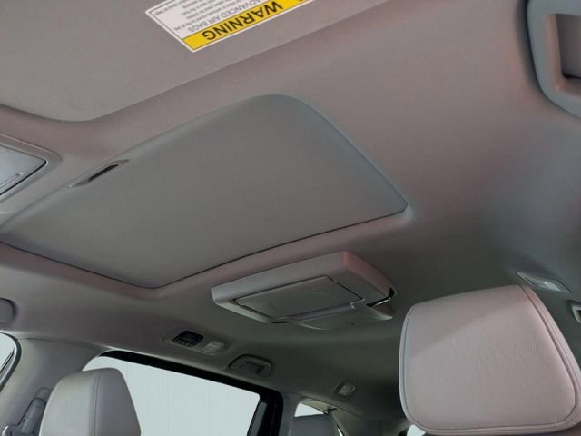 Used 2023 Honda Odyssey Touring image 25