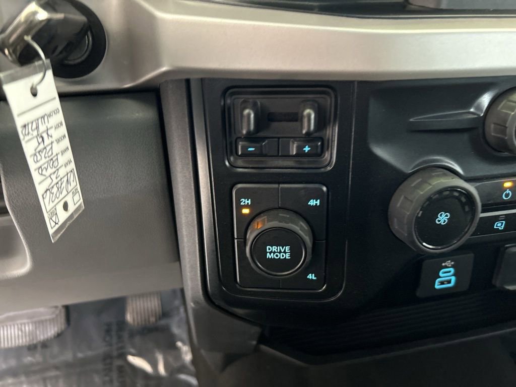 Used 2025 Ford F250 XLT image 48