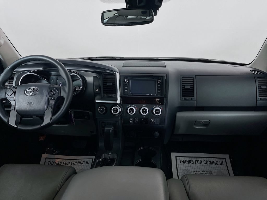 Used 2019 Toyota Sequoia SR5 AWD/4WD image 12