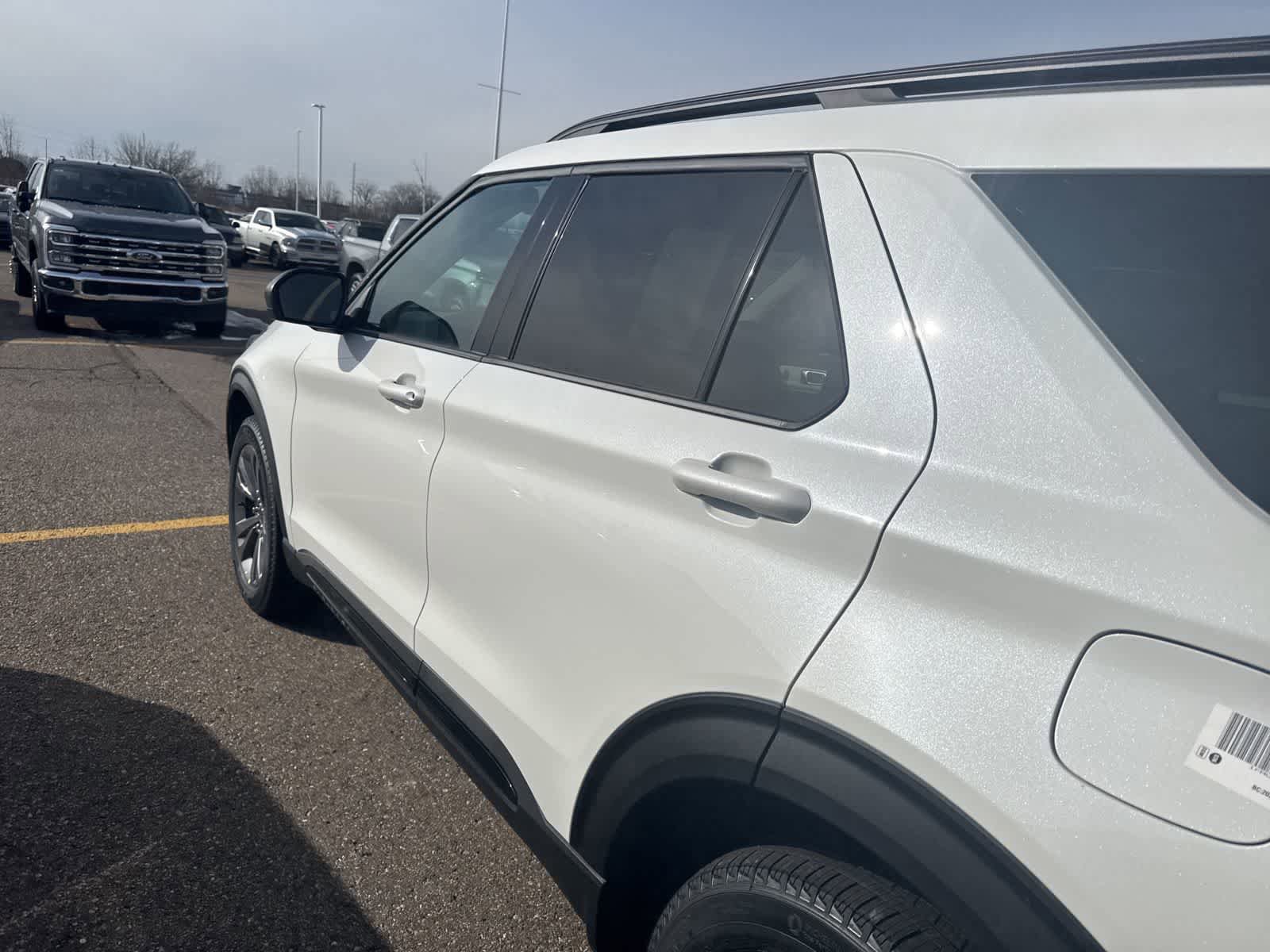 New 2026 Ford Explorer Active w/ Active Comfort Package image 7