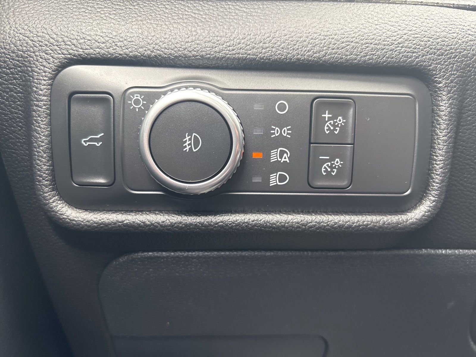 Certified 2022 Ford Explorer ST w/ Equipment Group 401A image 25