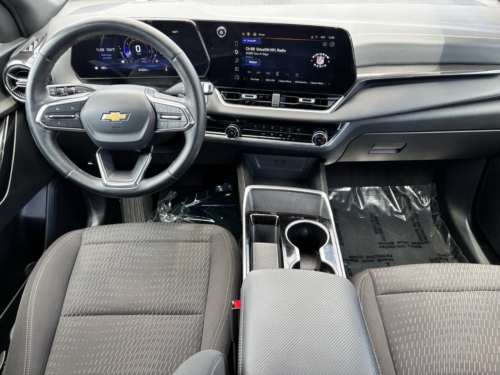 Used 2025 Chevrolet Equinox LT FWD image 12