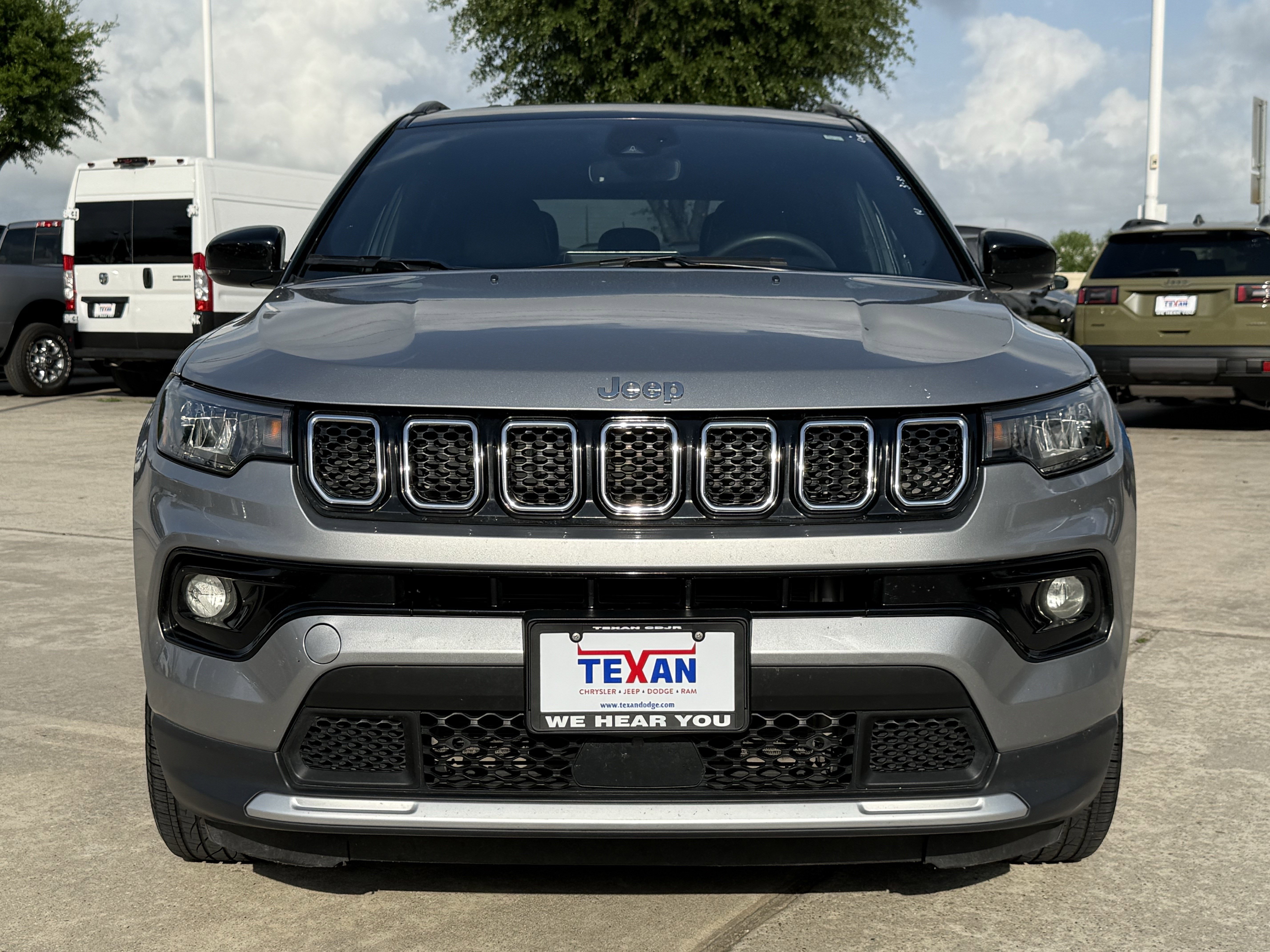 Used 2024 Jeep Compass Limited AWD/4WD image 10