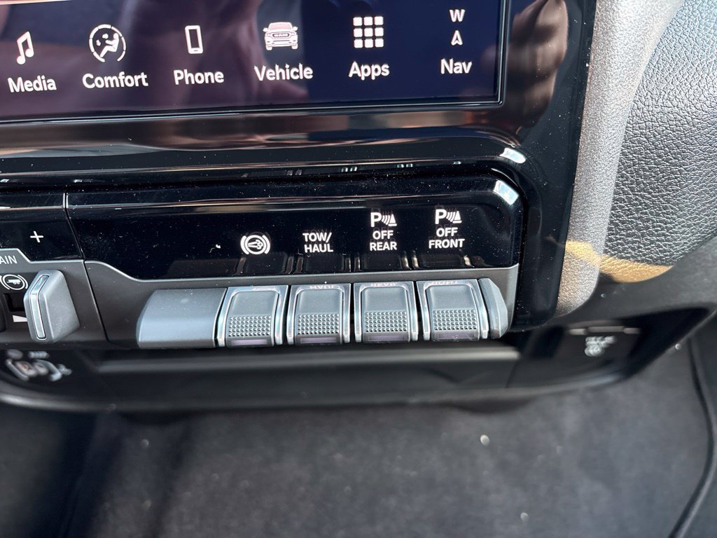 New 2027 RAM 3500 Tradesman AWD/4WD image 13