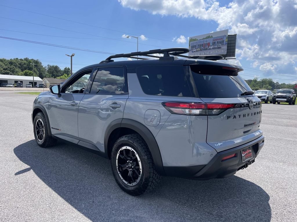 Used 2023 Nissan Pathfinder Rock Creek AWD/4WD image 11