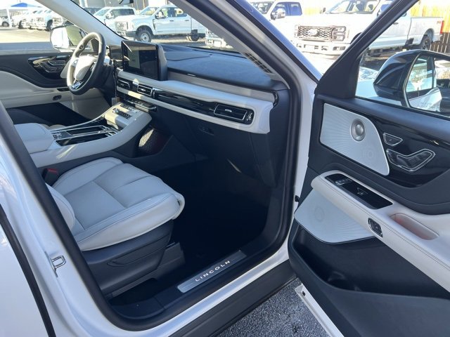 New 2026 Lincoln Aviator Reserve w/ Luxury Package image 21