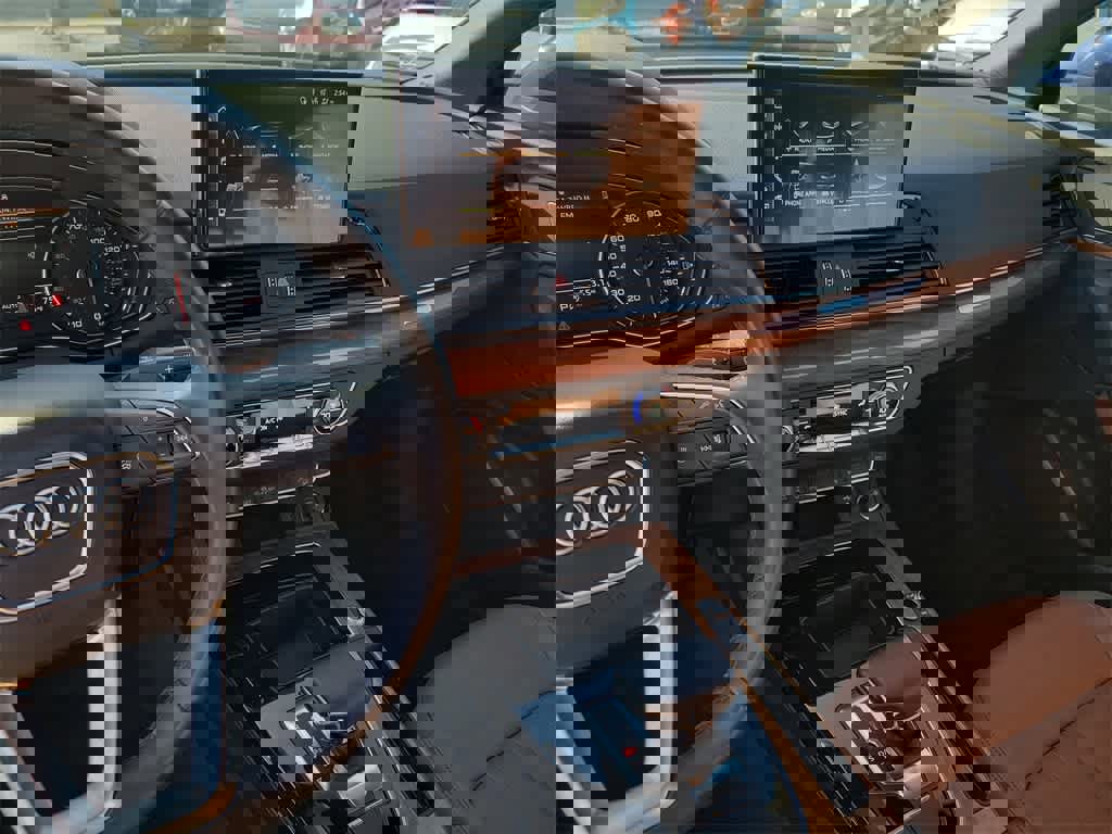 Used 2022 Audi Q5 2.0T Premium image 31