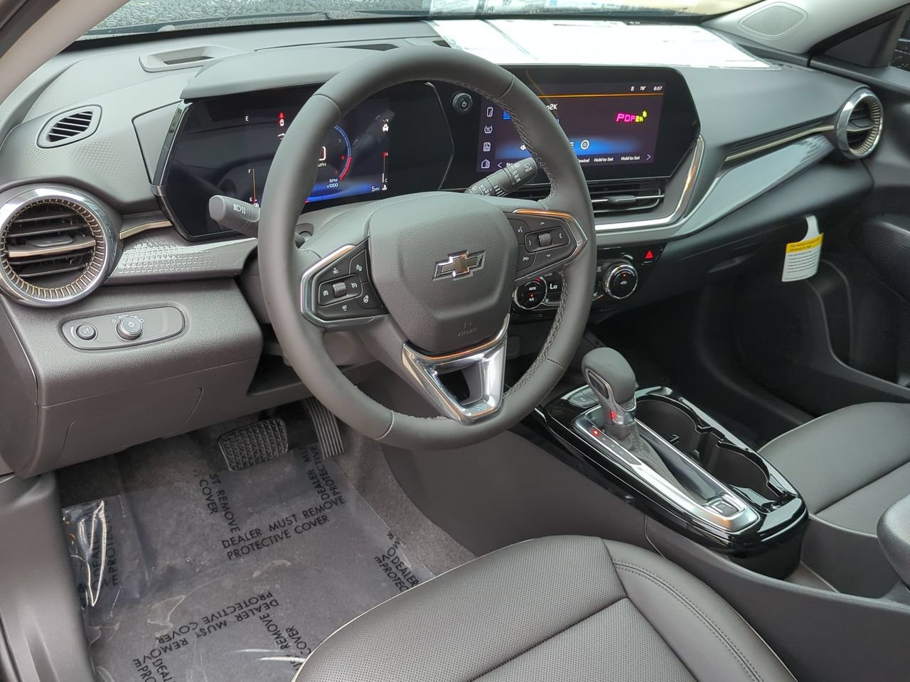 New 2026 Chevrolet Trax ACTIV w/ Sunroof Package FWD image 9