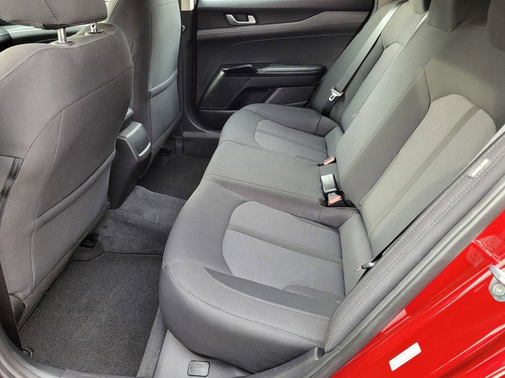 Used 2022 Kia K5 LX image 8