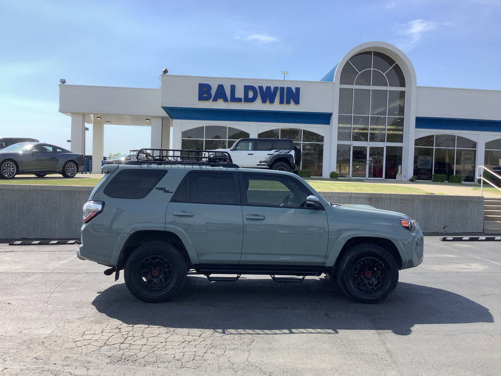 Used 2022 Toyota 4Runner TRD Off-Road Premium w/ 4Runner Black Package (TMS) image 8