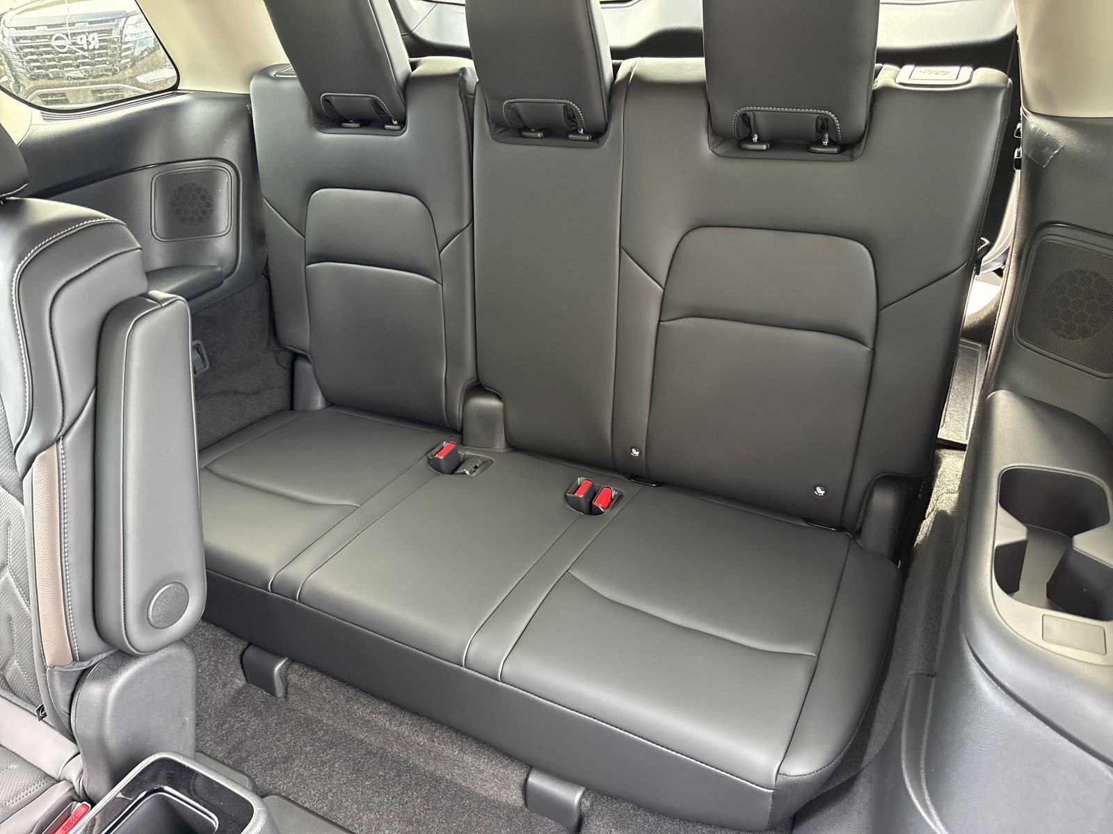 New 2026 Nissan Pathfinder Platinum FWD image 23