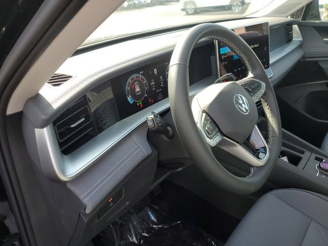 New 2026 Volkswagen Tiguan SE AWD/4WD image 19