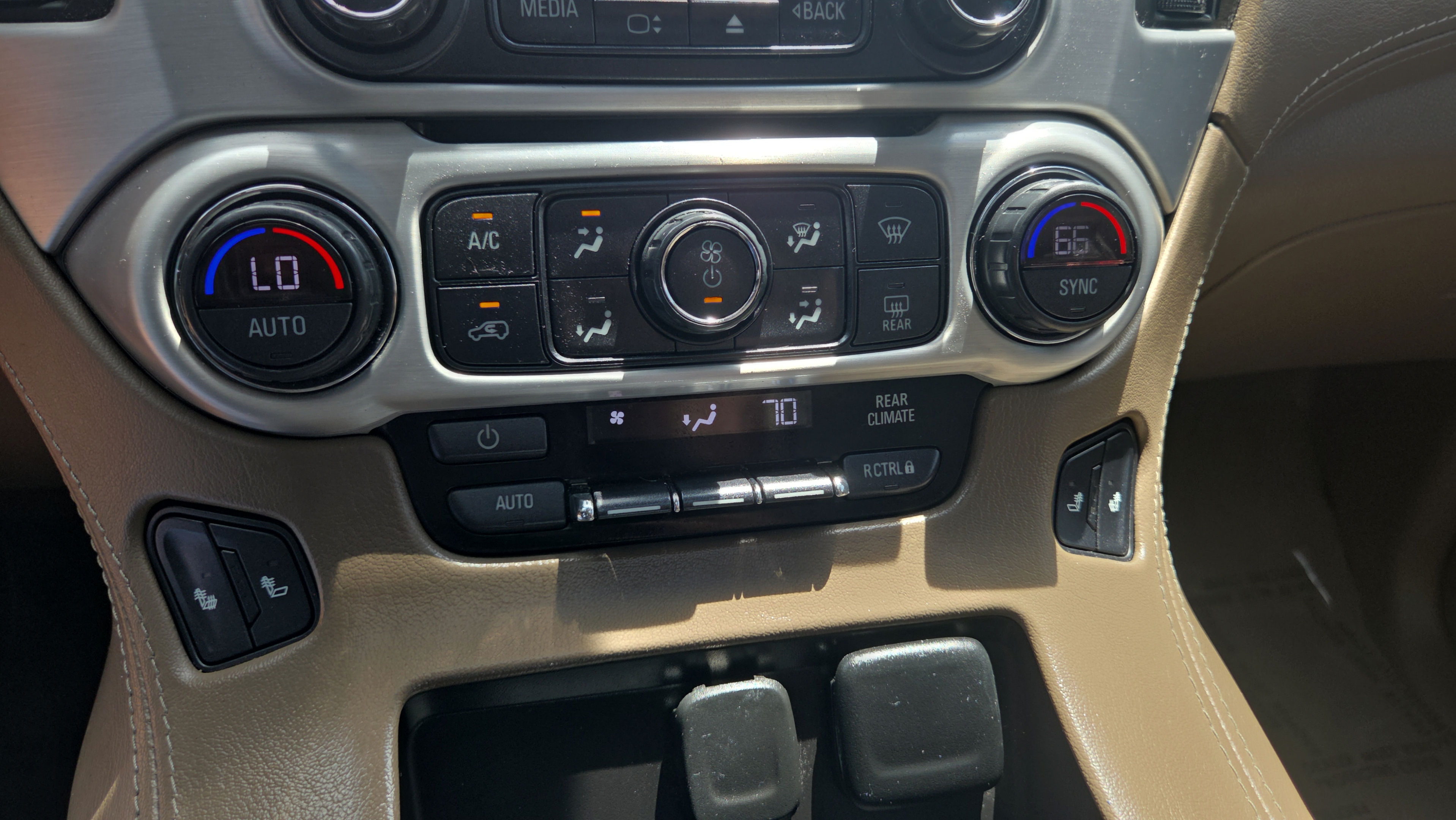 Used 2019 GMC Yukon SLT RWD image 35