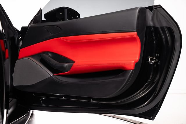 Used 2019 Ferrari Portofino RWD image 63
