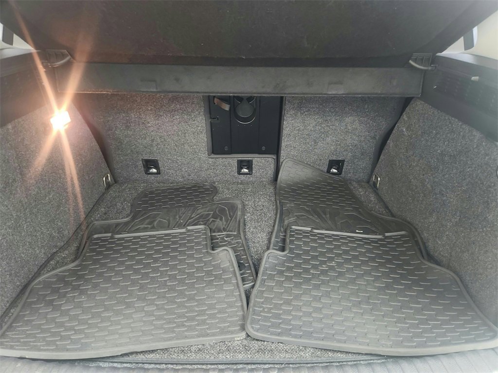 Used 2017 Volkswagen Tiguan Limited w/ Premium Package image 26