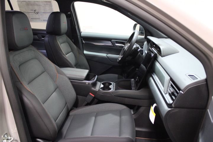 New 2026 GMC Terrain AT4 AWD/4WD image 23