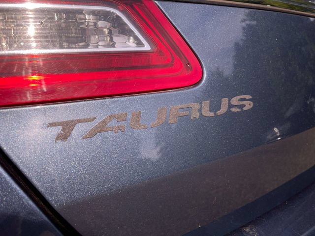 Used 2018 Ford Taurus SEL AWD/4WD image 25