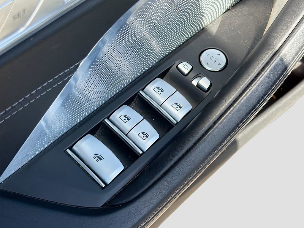 Used 2025 BMW M8 Competition image 27