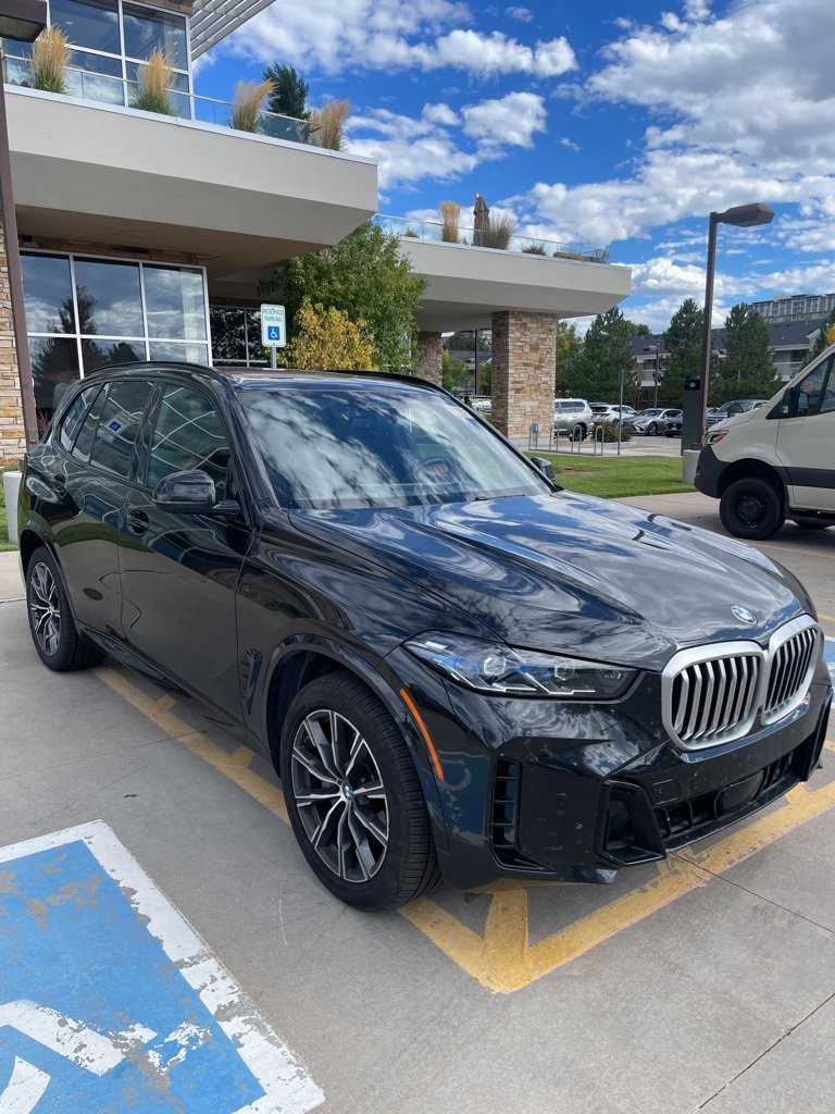 Used 2025 BMW X5 xDrive40i image 2