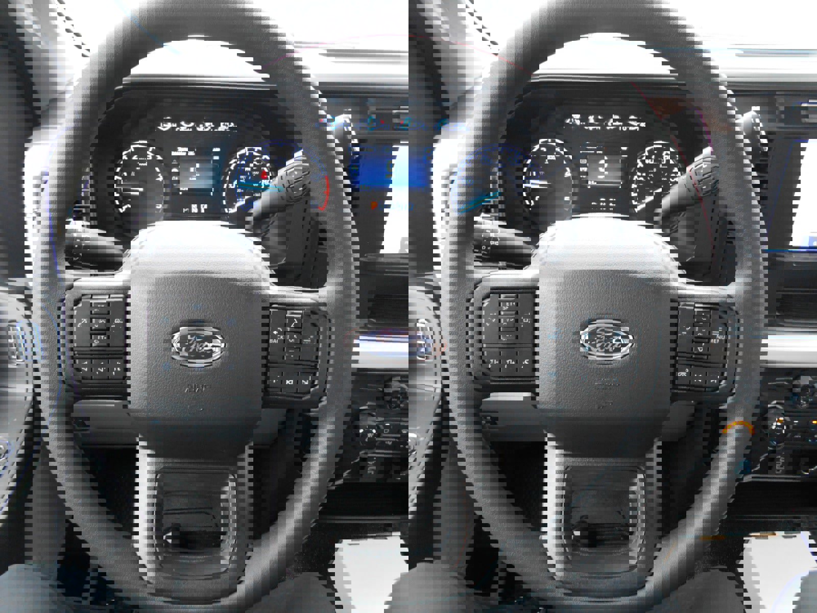 Used 2024 Ford F550 2WD Regular Cab Super Duty image 8