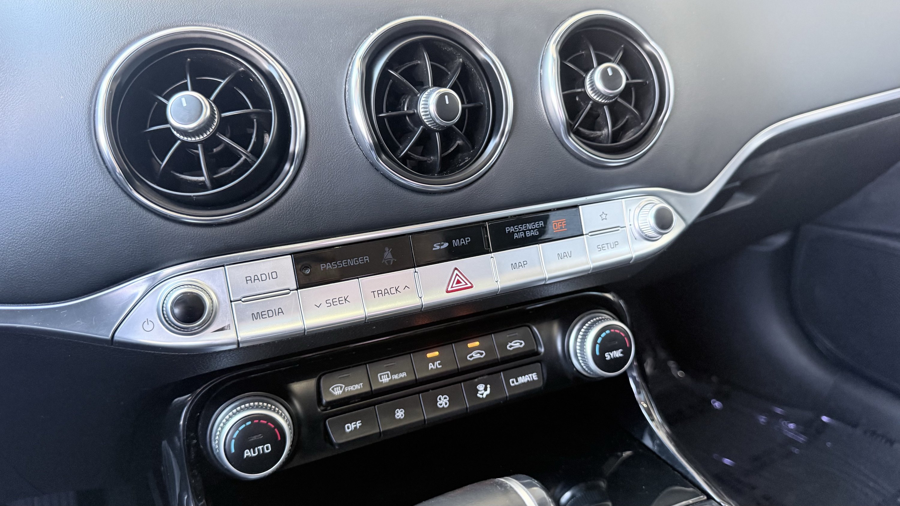 Used 2019 Kia Stinger Premium RWD image 53