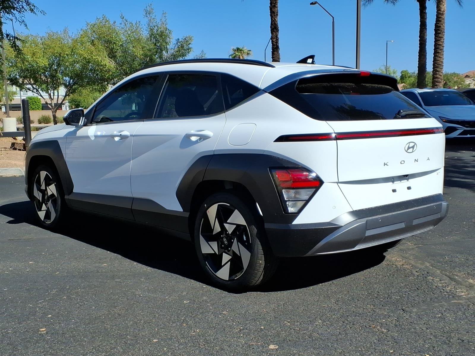 New 2027 Hyundai Kona Limited FWD image 4