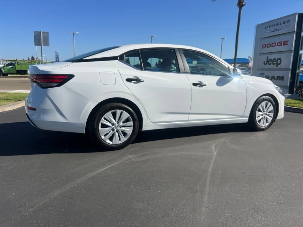 Used 2025 Nissan Sentra S FWD image 18