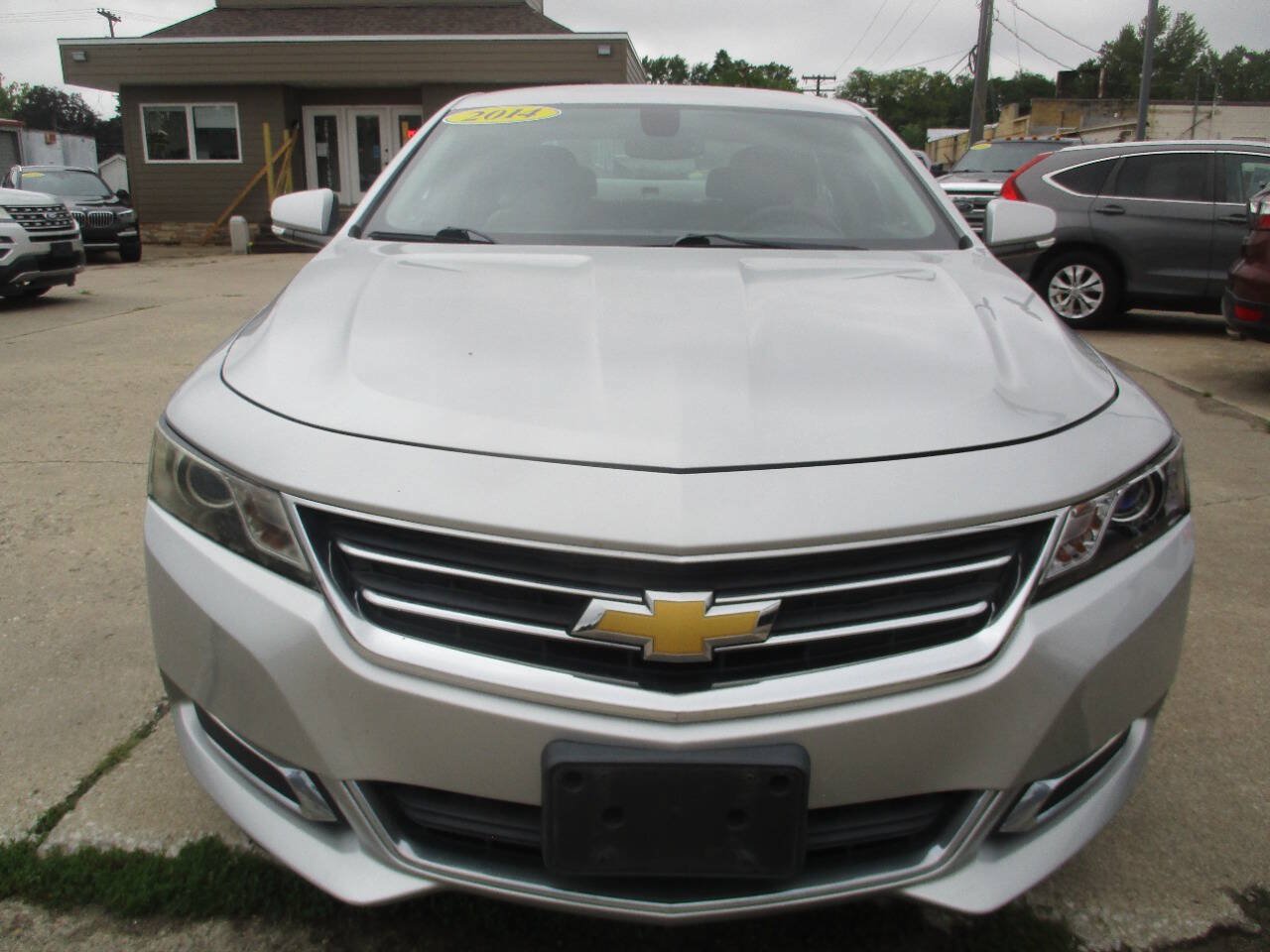 Used 2014 Chevrolet Impala LT w/ Convenience Package FWD image 10