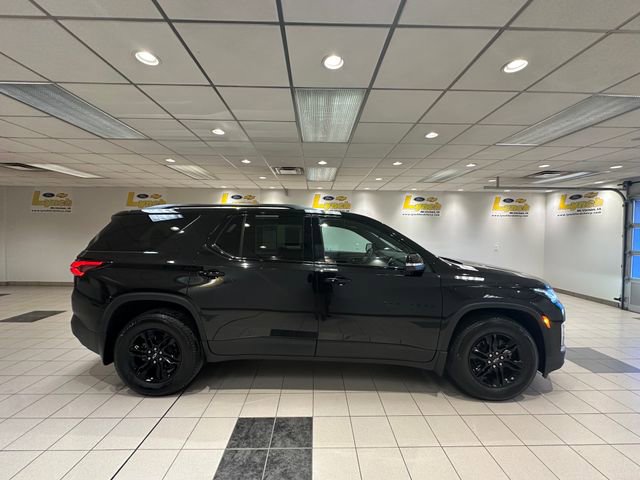 Used 2023 Chevrolet Traverse LT w/ Midnight/Sport Edition image 3