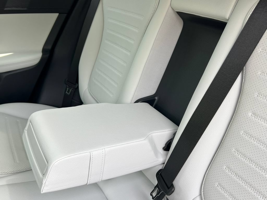 New 2026 Mercedes-Benz GLC 300 4MATIC image 40